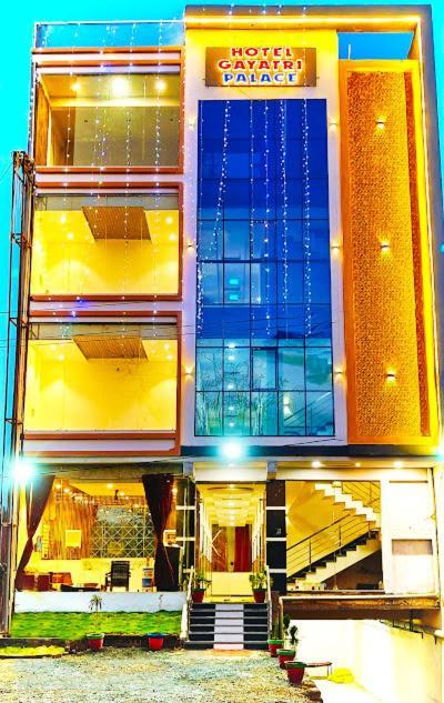 Hotel Gayatri Palace Godarpura Exterior photo